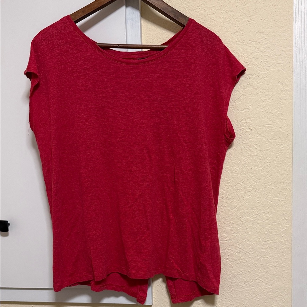 Tahari Vibrant Pink Short Sleeve Top